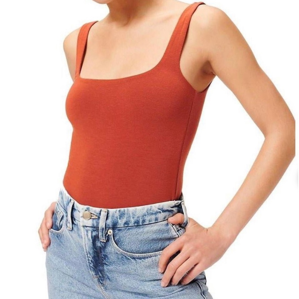 Good American Modern Bodysuit in Brick Size 2 (Medium) Color Brick
